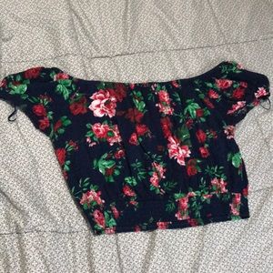 Floral crop top, size Large